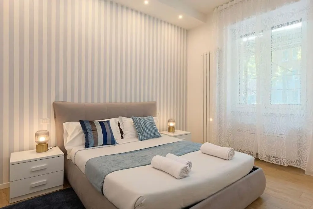 La Isla Home ميلان 0*,  إيطاليا